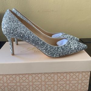 Jewel Badgley Mischka Glitter Pumps, 9.5